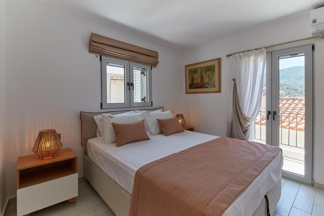 Euphoria House Vila Poros Town Exterior foto